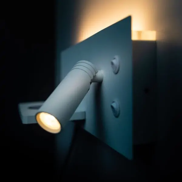 Wandlamp wit Nighty sfeer